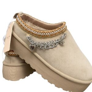 Olivia & Kate Platform Slip-Ons Size 10 Beige NWT – Fur Lined, Heart & Butterfly